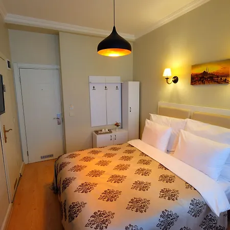 Ada Homes Taksim 3* Istanboel