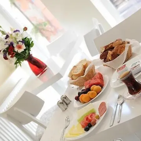 Ada Home's Taksim 3* Стамбул