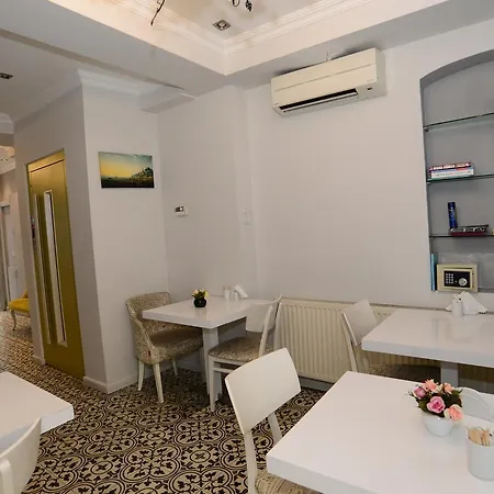 Ada Home's Taksim Отель 3*