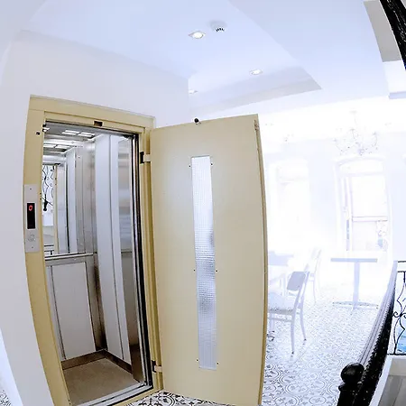 Отель Ada Home's Taksim 3*
