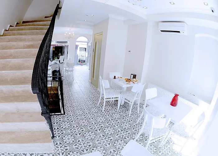 Ada Home's Taksim 3*